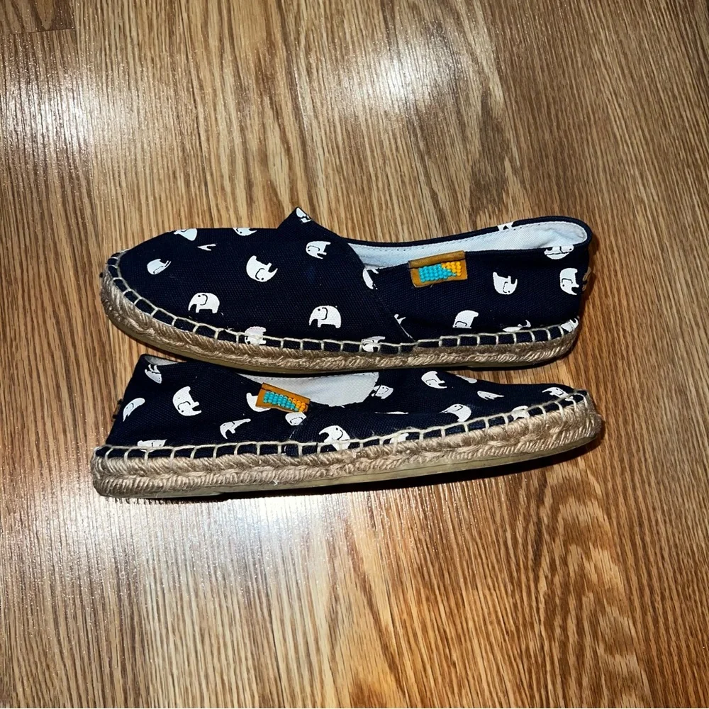 Ubuntu Navy blue‎ Elephant canvas Espadrilles sz 38